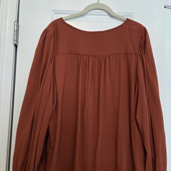 Universal Thread Blouse - Picture 2 of 6